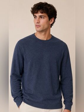 GAP Classic Fit Blue Crewneck Sweater Men's Large